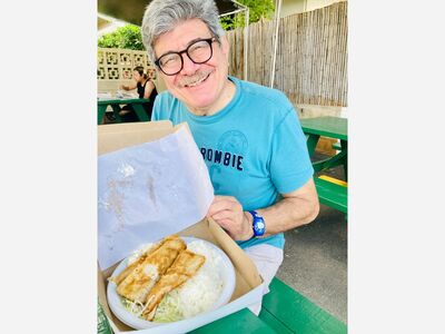 Rainbow Drive In Serves Excellent Cheap Eats