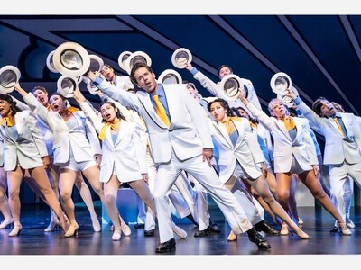  White Christmas  Shines at Diamond Head Theatre